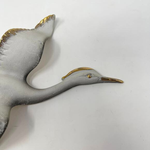 Vintage Mid Century Light Gray w/Gold Accents Wall Art Goose/Duck/Crane USA - Picture 2 of 6